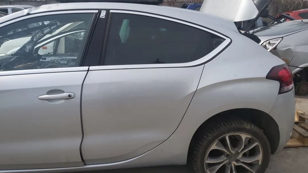 CITROEN DS4 ezrc drzwi lewy tył kompletne – zdjęcie 1