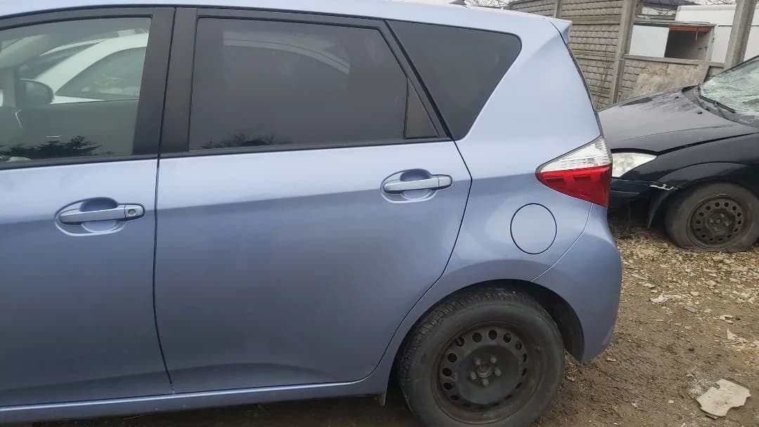 Toyota Verso S 1,4 d4d rozrusznik – zdjęcie 5