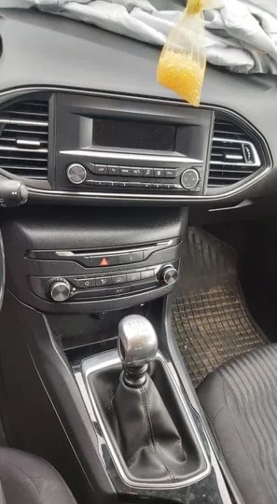 PEUGEOT 308 t9 radio fabryczne – zdjęcie 1