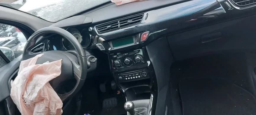 Citroen C3 ii 1,2 vti rozrusznik – zdjęcie 3