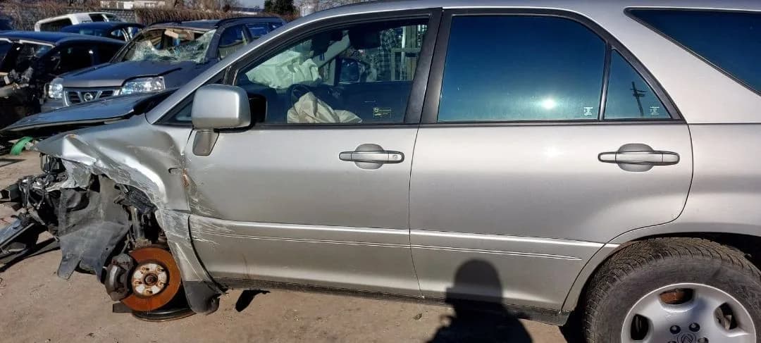Lexus rx300 lampa lewy tył w błotnik – zdjęcie 8