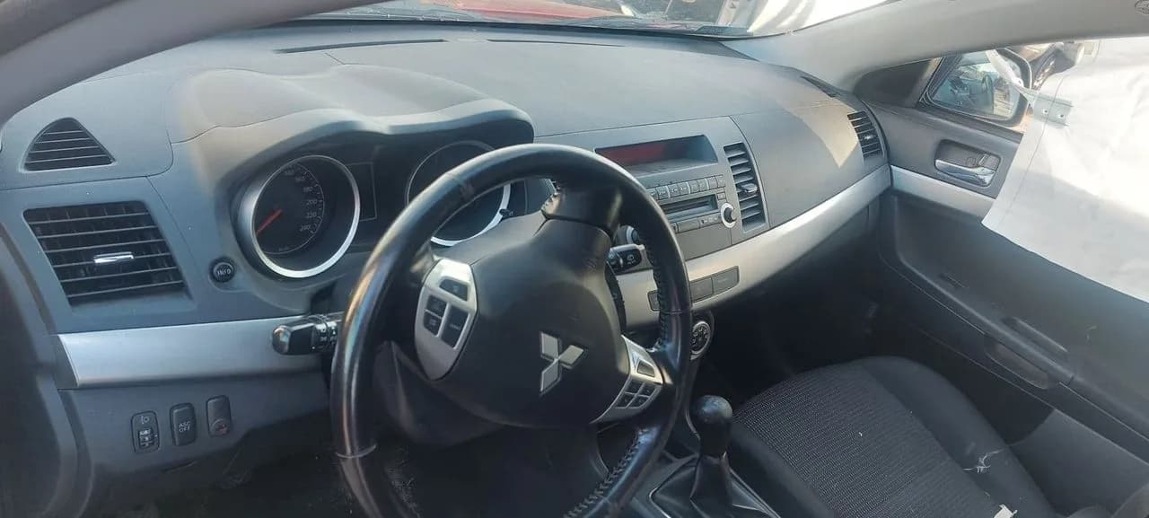 Mitsubishi Lancer