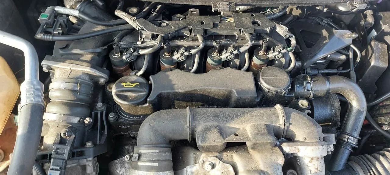 Ford Fiesta mk7 1,6 tdci wtryskiwacz wtrysk – zdjęcie 1