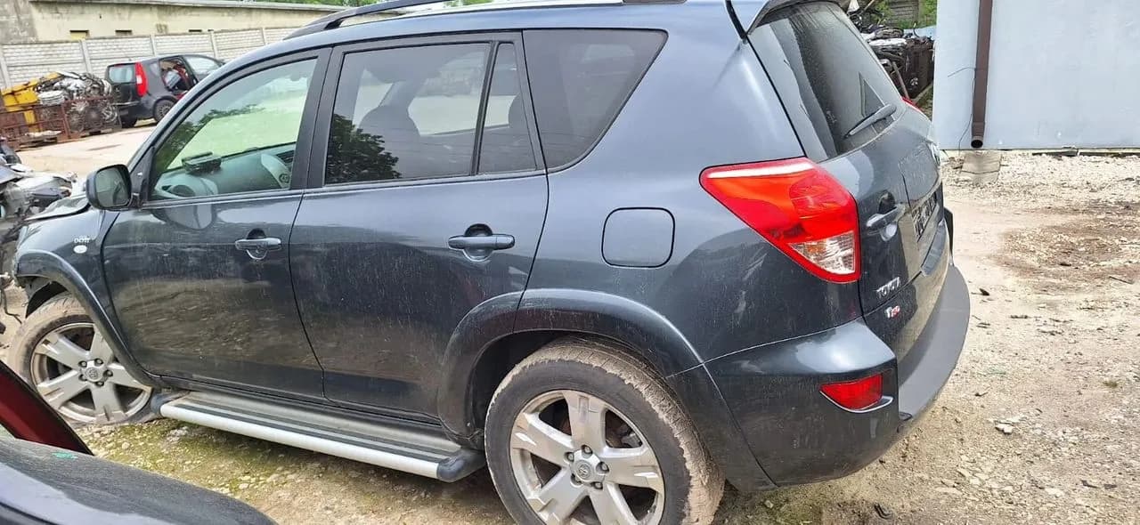 Toyota RAV4 III (2006–2012)