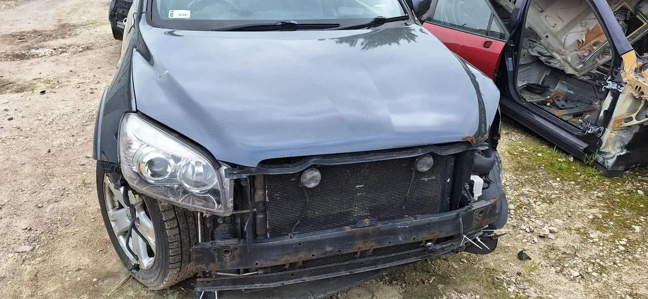 TOYOTA RAV4 RAV 4 III 2,2DCAT 177KM chłodnica wody – zdjęcie 1
