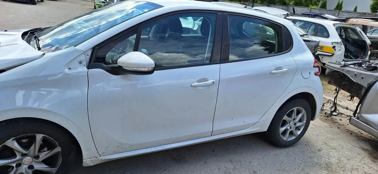 Peugeot 208 mechanizm silnik wycieraczek – zdjęcie 1