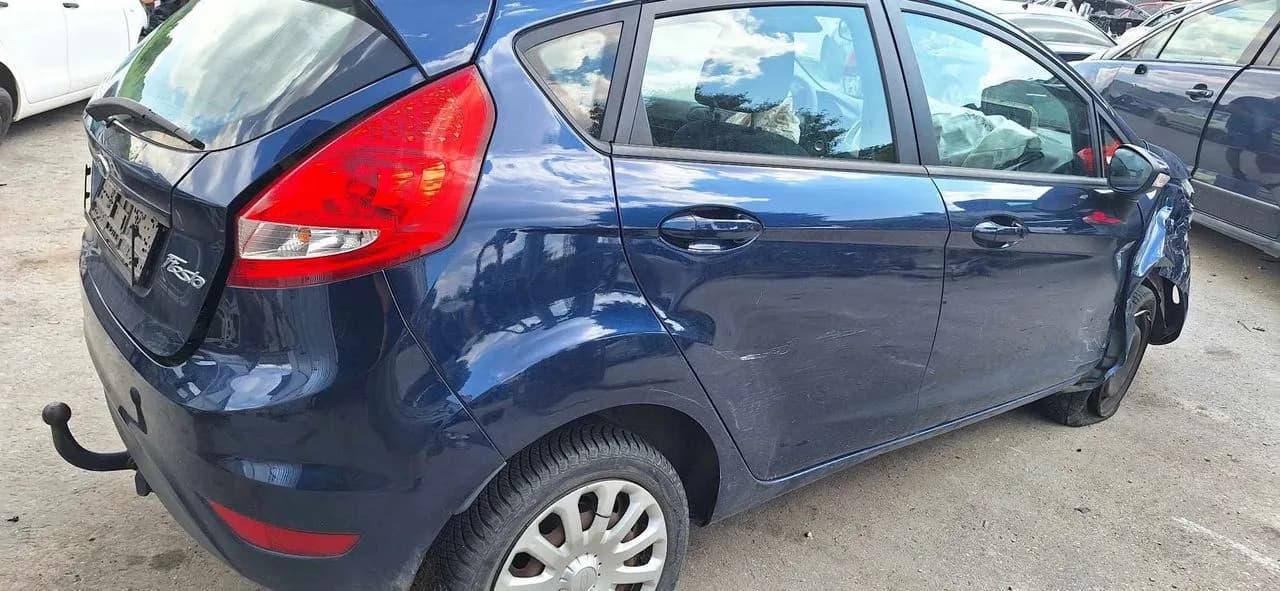 Ford Fiesta mk7 b9 drzwi prawy przód komplet – zdjęcie 3