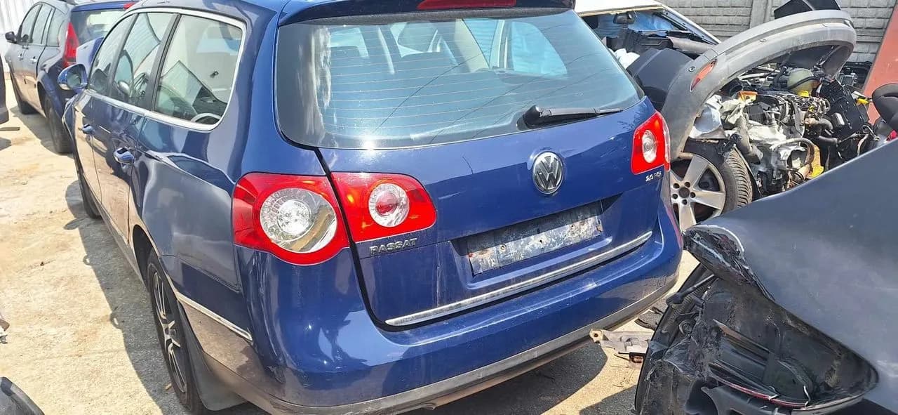 Volkswagen passat B6 2,0FSI rozrusznik – zdjęcie 4