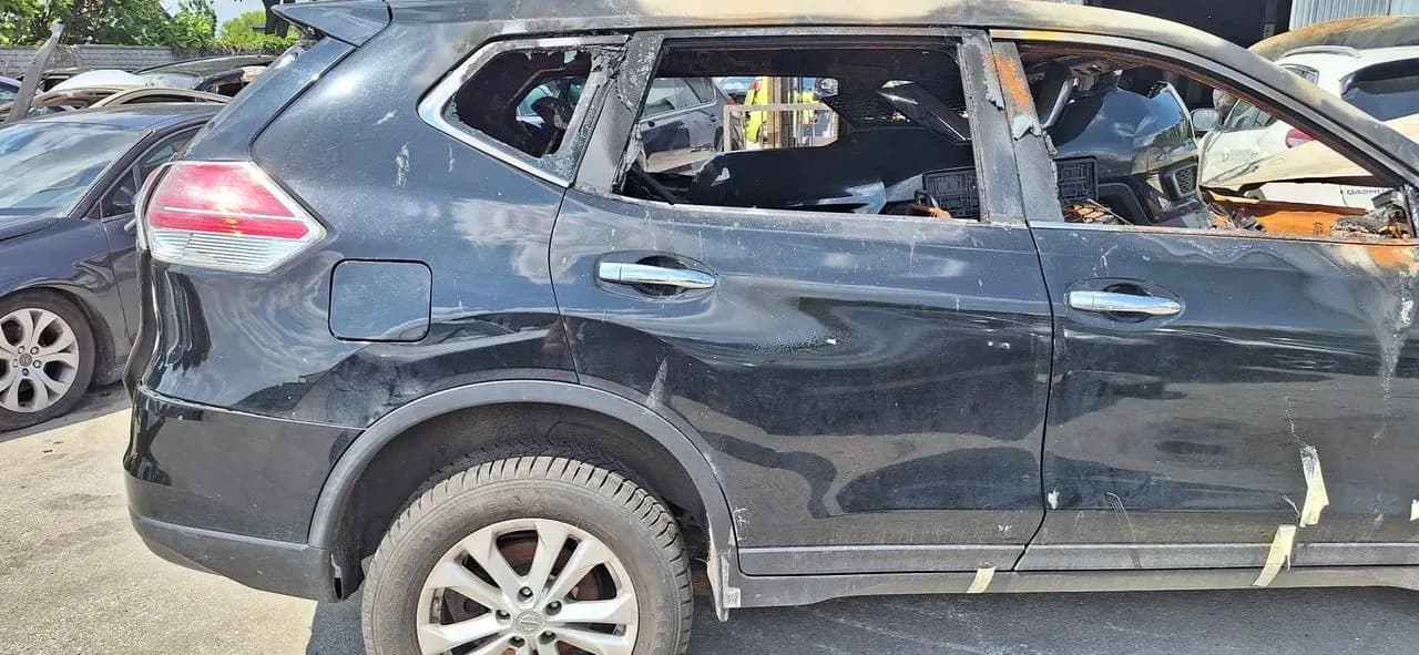 Nissan xtrail T32 zacisk hamulcowy tył prawy lewy elekt – zdjęcie 1