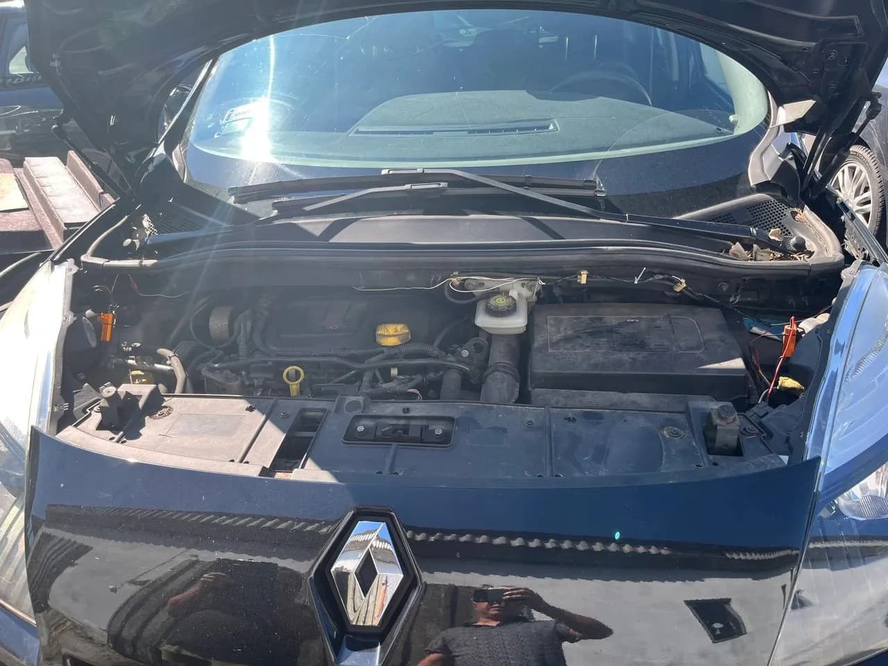 Renault scenic III 1,6dci rozrusznik – zdjęcie 1