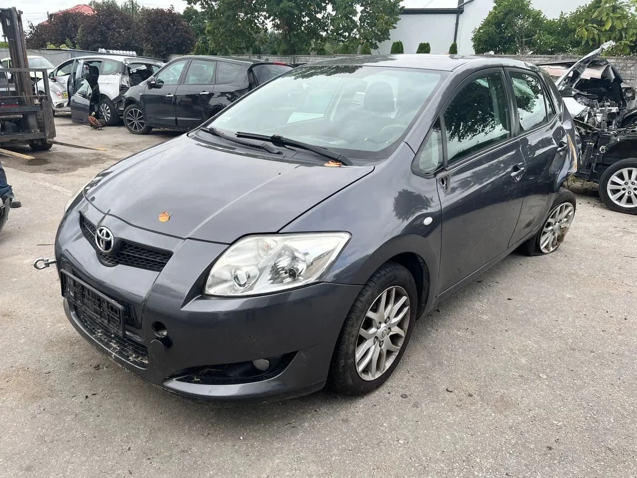 Toyota Auris I (2006–2012)
