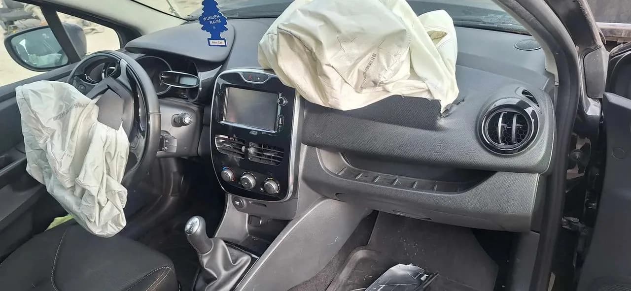 Renault Clio IV 1,5DCI 75km komputer zestaw do odpalenia – zdjęcie 1
