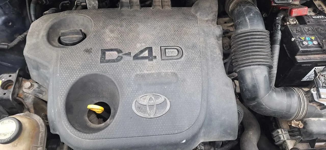 Toyota Yaris II lift 1,4D4D rozrusznik – zdjęcie 1