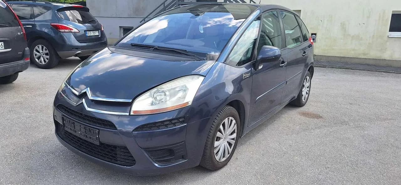 Citroen C4 Picasso I 1,6HDI rozrusznik – zdjęcie 2