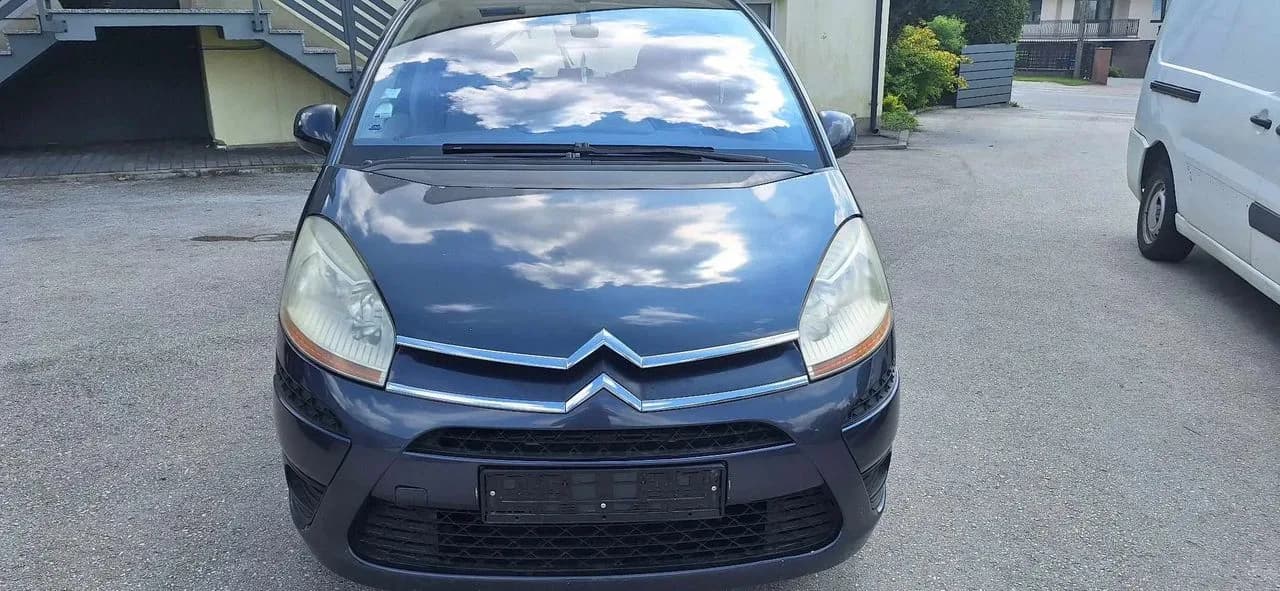 Citroen C4 Picasso I 1,6HDI rozrusznik – zdjęcie 6