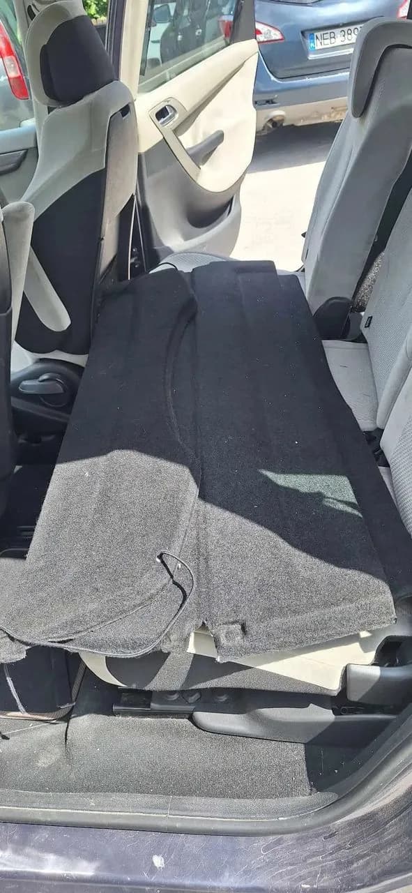 Citroen C4 Picasso I 1,6HDI rozrusznik – zdjęcie 8