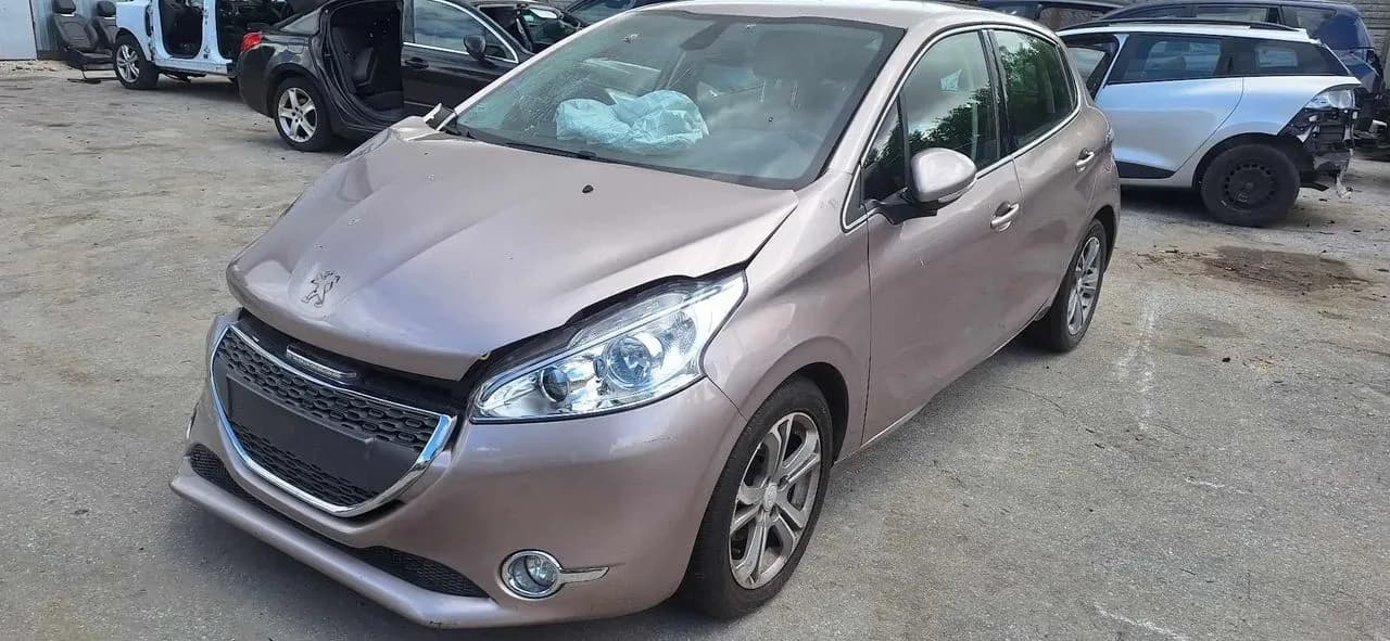 Peugeot 208 1,2VTI 82KM wentylator chłodnic – zdjęcie 1