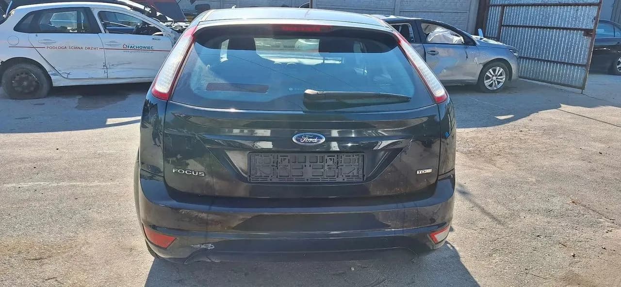 Ford FOCUS MK2 II lift HB lampa lewy tył – zdjęcie 1