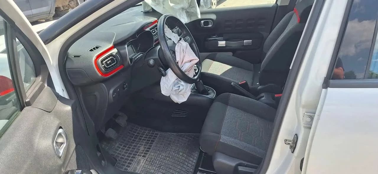 Citroen C3 III 1,2 VTI rozrusznik – zdjęcie 9