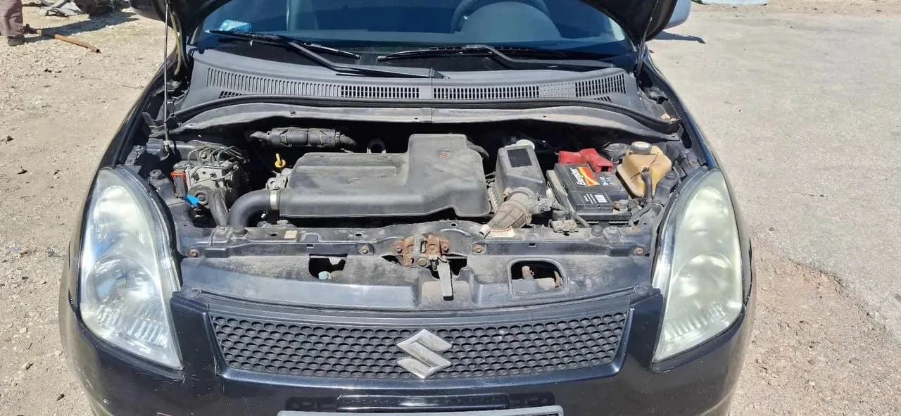 SUZUKI SWIFT IV 1,3DDIS alternator – zdjęcie 1