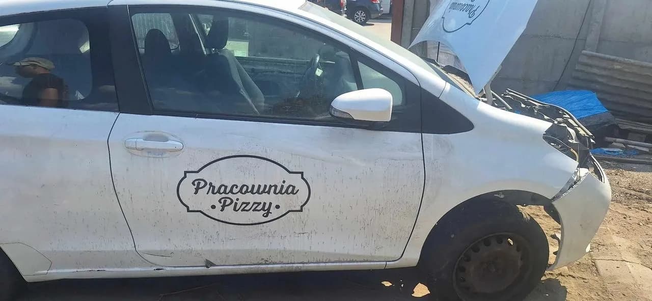 Toyota YARIS III 040 lusterko prawe – zdjęcie 1