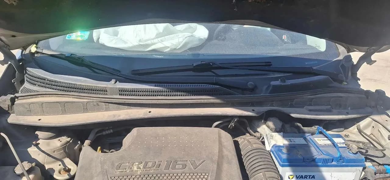 Hyundai IX35 2,0CRDI alternator – zdjęcie 2