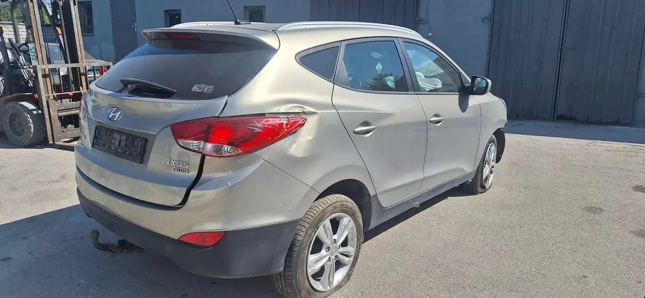 Hyundai IX35 2,0CRDI alternator – zdjęcie 4