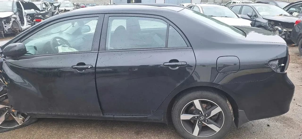 Toyota COROLLA E15 209 drzwi lewy tył komplet – zdjęcie 1