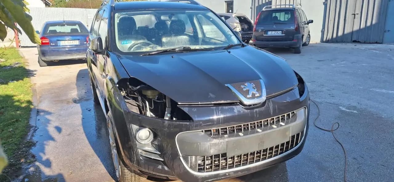 Peugeot 4007 2,2HDI chłodnica wody – zdjęcie 1
