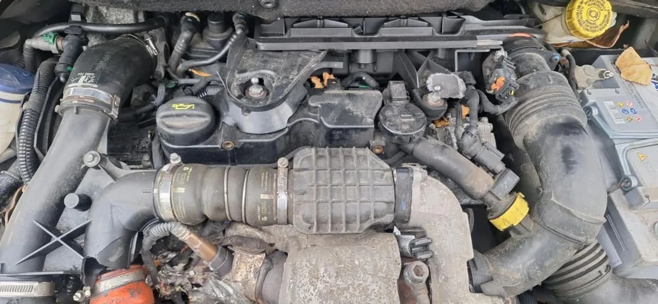 Peugeot 2008 1,6 EHDI 92KM turbosprężarka turbina – zdjęcie 1