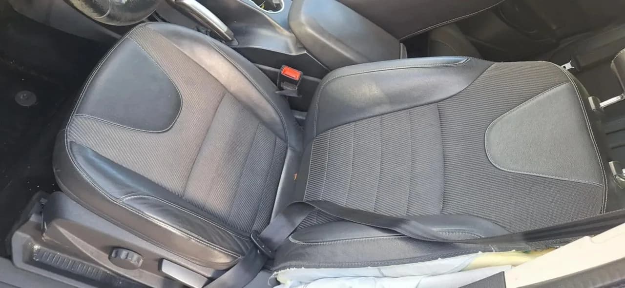 Ford Kuga mk2 fotel lewy przód europa – zdjęcie 1
