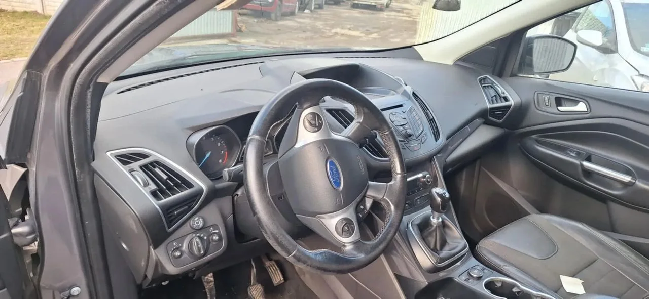 Ford Kuga mk2 MD błotnik prawy przód – zdjęcie 8
