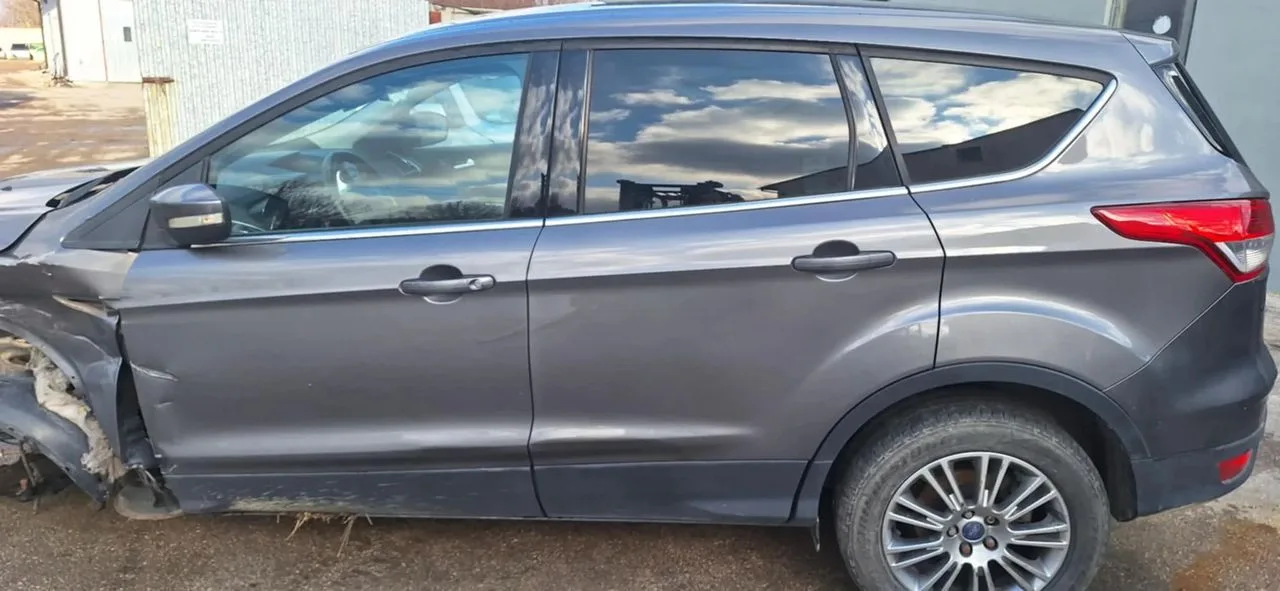 Ford Kuga mk2 MD drzwi lewy tył kompletne – zdjęcie 1