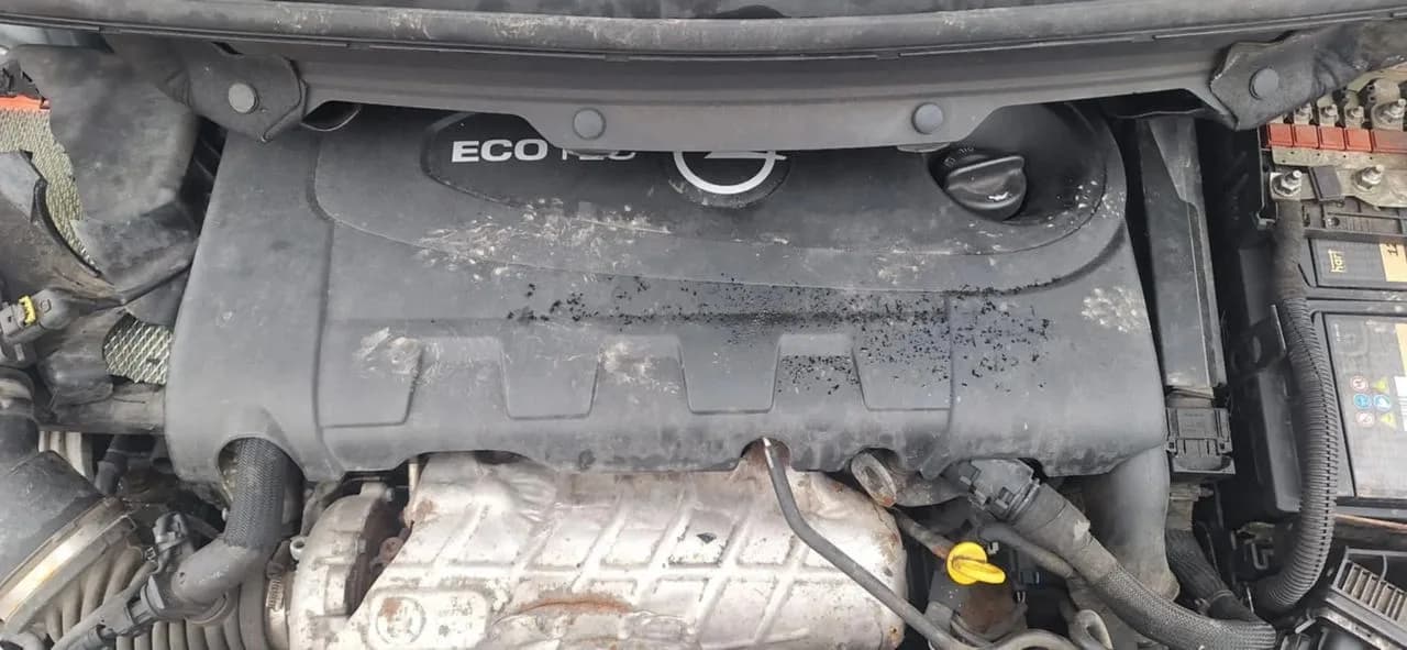 OPEL ZAFIRA C 2,0 CDTI ECOFLEX 165KM wtryskiwacz wtrysk – zdjęcie 1