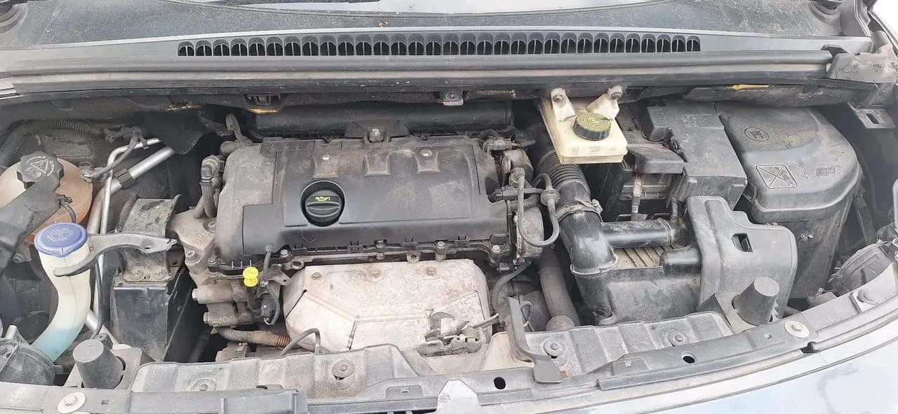 PEUGEOT 3008 1,6 VTI 120KM rozrusznik – zdjęcie 1