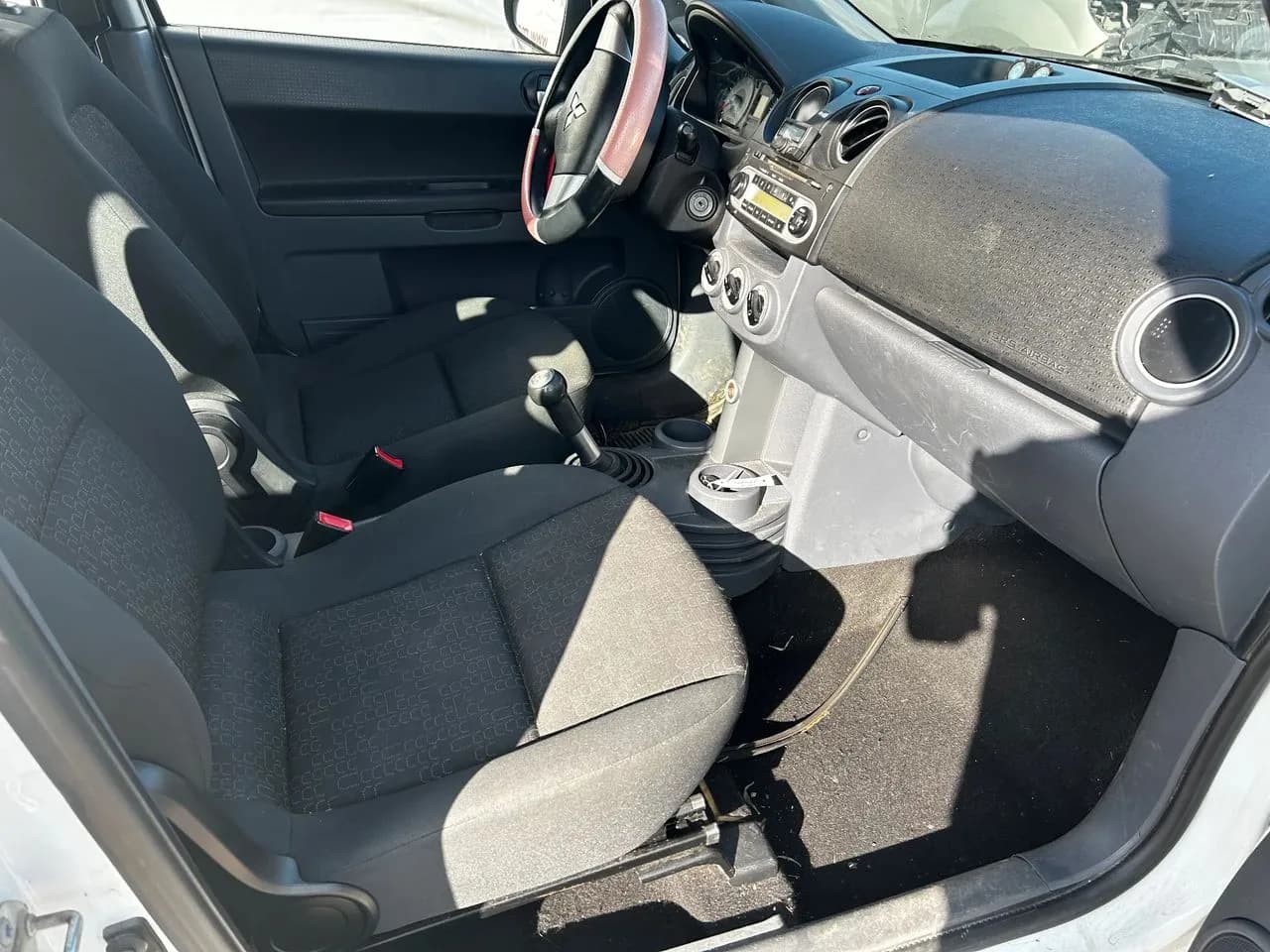 Mitsubishi COLT VI LIFT 1,1 75KM rozrusznik – zdjęcie 4