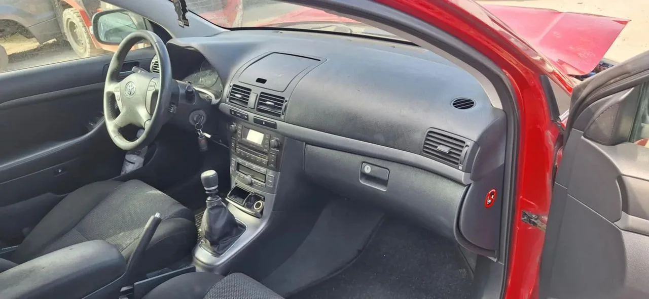 TOYOTA AVENSIS T25 2,2 D-CAT alternator – zdjęcie 7