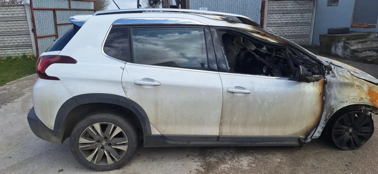 PEUGEOT 2008 EWP drzwi prawy przód komplet – zdjęcie 1
