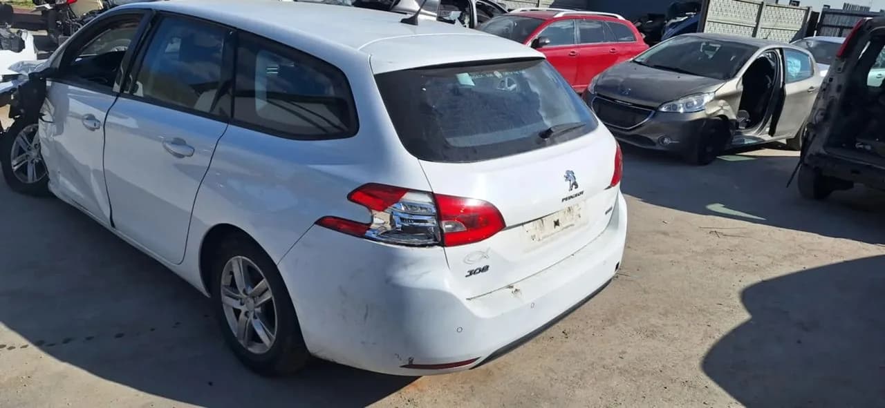Peugeot 308 T9 (2014–2021)