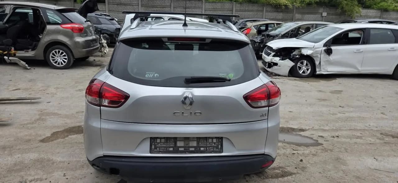 Renault Clio IV kombi zderzak tył srodek – zdjęcie 1