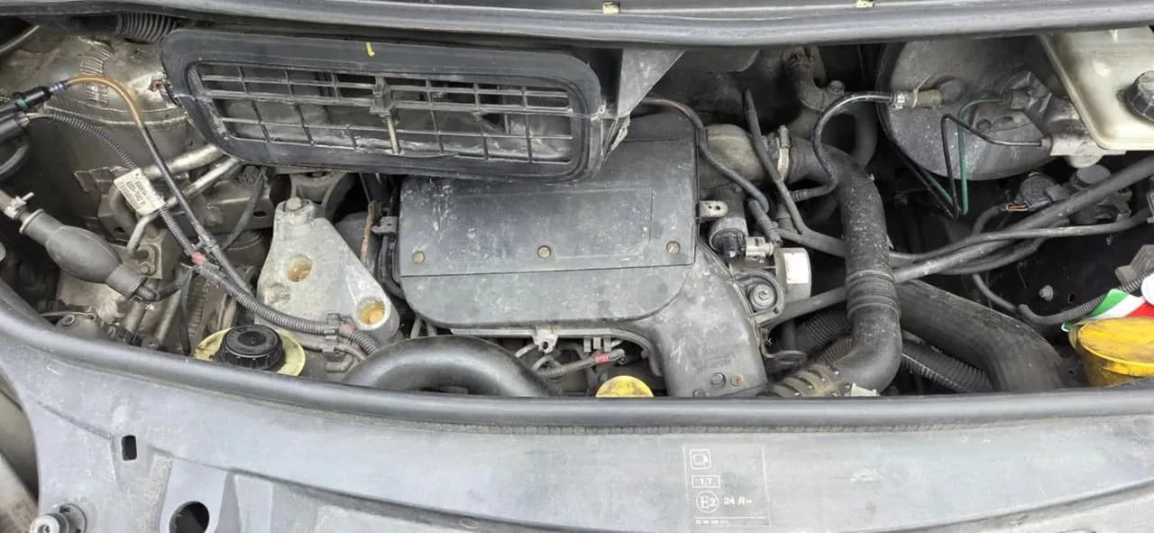 RENAULT TRAFIC II VIVARO 1,9 dci kompresor klimatyzacji – zdjęcie 1