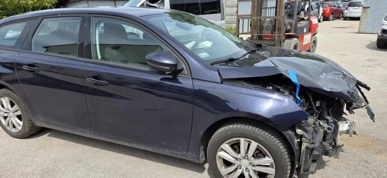PEUGEOT 308 T9 SW lampa lewy tył w błotnik – zdjęcie 4