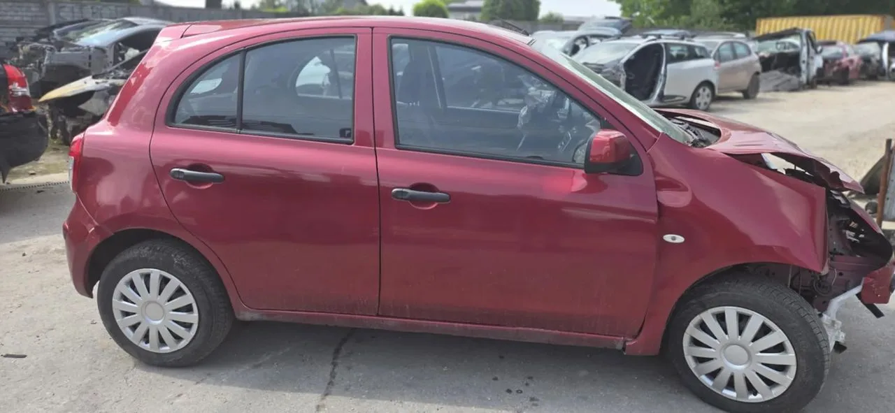 NISSAN MICRA K13 AY4 błotnik prawy tył – zdjęcie 1