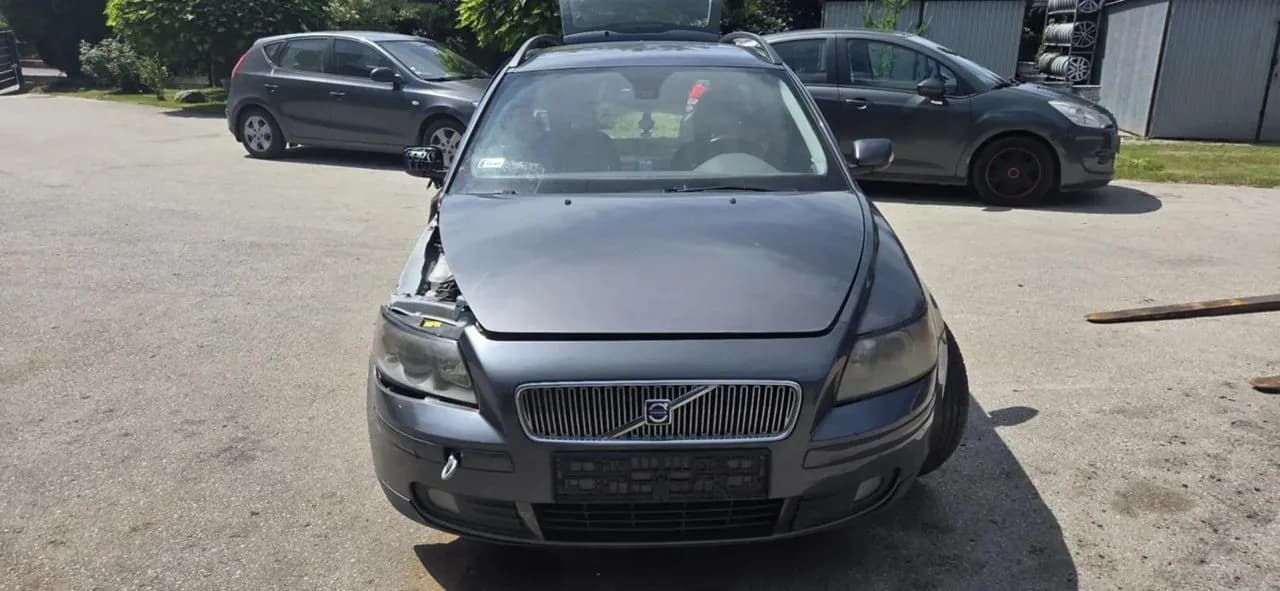 VOLVO V50 455-46 zderzak przód komplet atrapa – zdjęcie 1