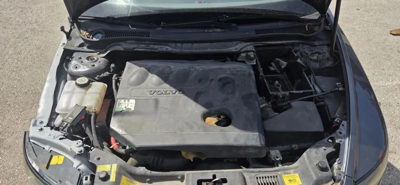 VOLVO V50 2,0 D chłodnica klimatyzacji – zdjęcie 1