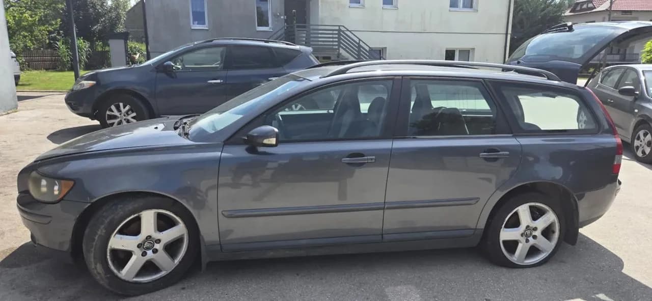VOLVO V50 2,0 D 135KM mcperson amortyzator lewy przód – zdjęcie 1
