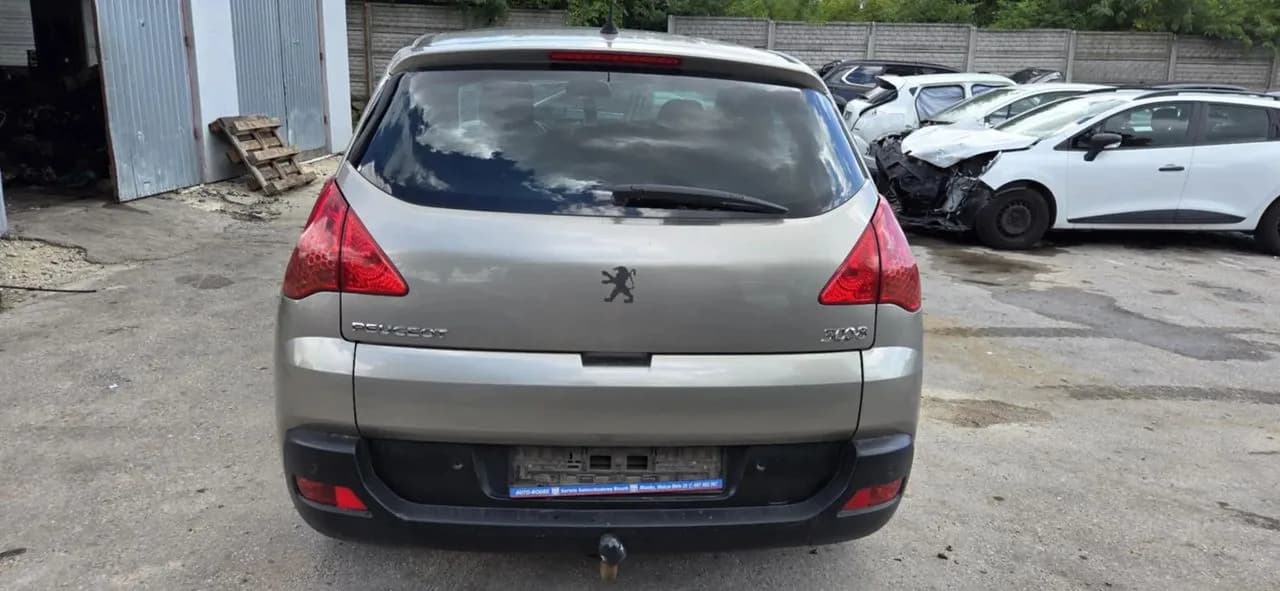PEUGEOT 3008 EVGC pas tył podłoga wanna – zdjęcie 1
