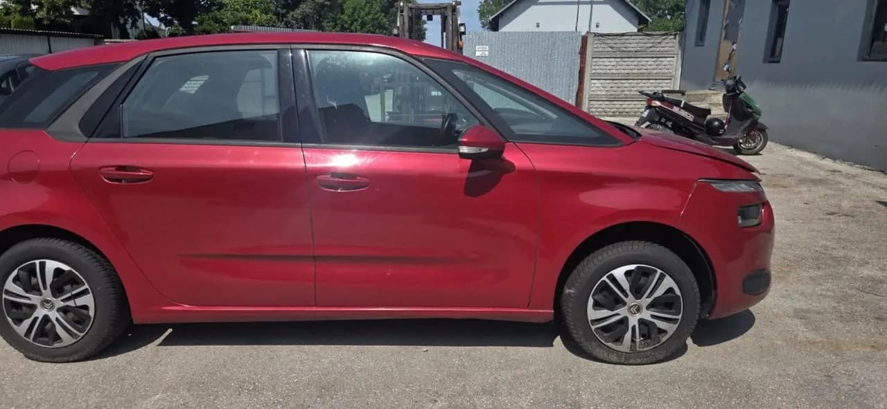 CITROEN C4 PICASSO II EPYD błotnik prawy przód – zdjęcie 1