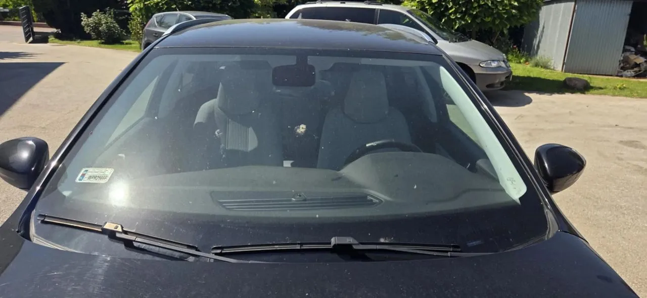 PEUGEOT 308 T9 szyba przednia czołowa – zdjęcie 1