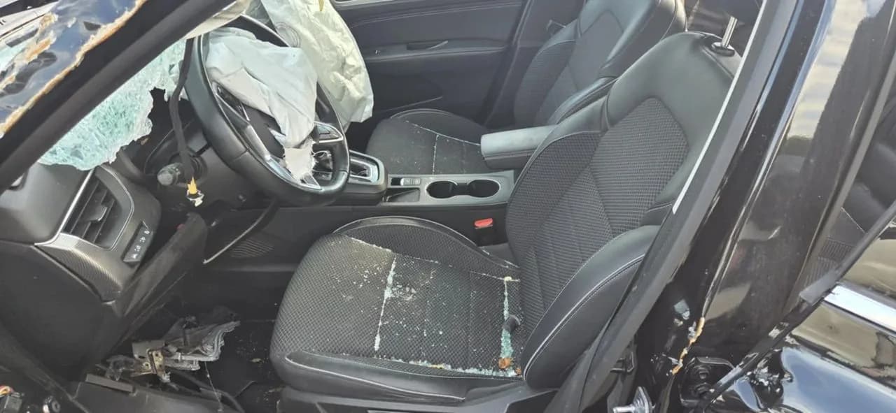 RENAULT ARKANA fotel lewy prawy przód – zdjęcie 1